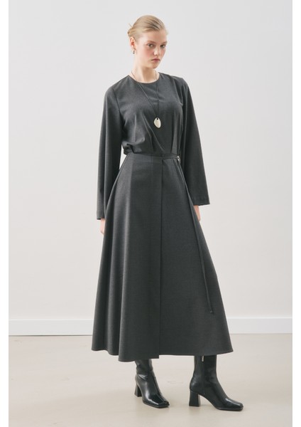 Anvelop Etekli Klasik Elbise Antrasit fırsatları