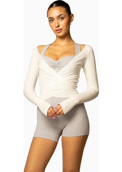 437 The Studio Wrap Spandex Bale Stili Sürdürülebilir Aktif Giyim Kadın Üstü