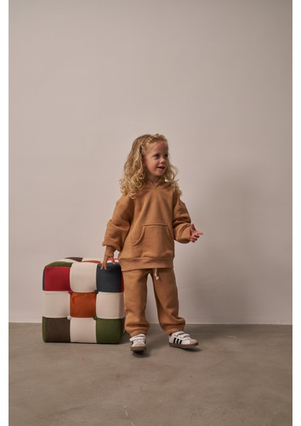 Sütlü Kahve Çocuk Kanguru Cepli Oversize Eşofman Takımı