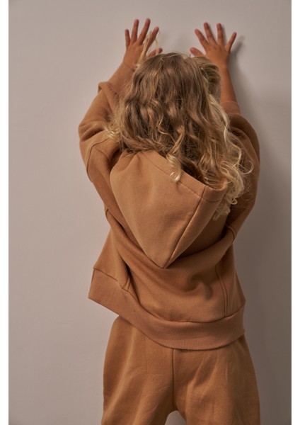 Sütlü Kahve Çocuk Kanguru Cepli Oversize Eşofman Takımı