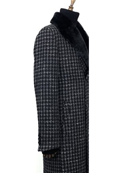 8501 Erkek Siyah Kareli Buklet Kumaş Çıkma Kürk Yaka Kruvaze Kısa Palto modelleri