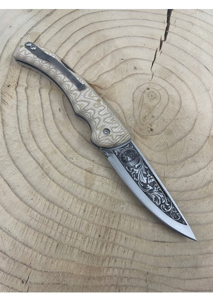 Kompakt Kabze Gravürlü Sırttan Kilitli Çakı Kamp ve Doğa Bıçağı Outdoor