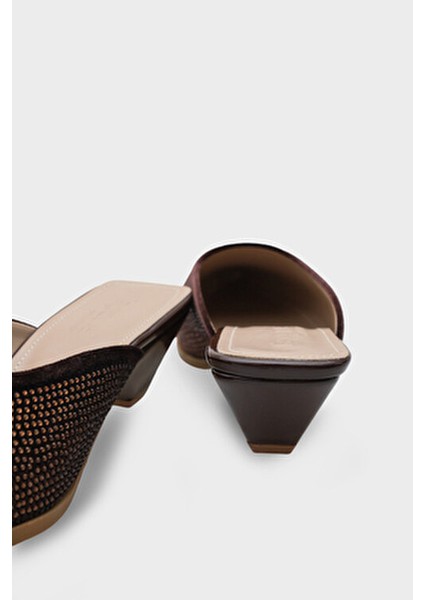 Ivy Sivri Burunlu Taşlı Burnu Kapalı Kadın Terlik modelleri