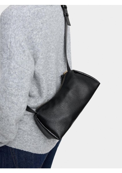 Çatlak Efektli Çapraz Askılı Çanta fiyatları