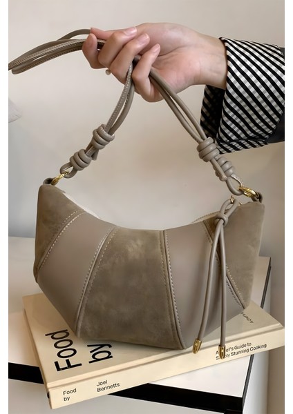 Vizon Kruvasan Omuz Çantası