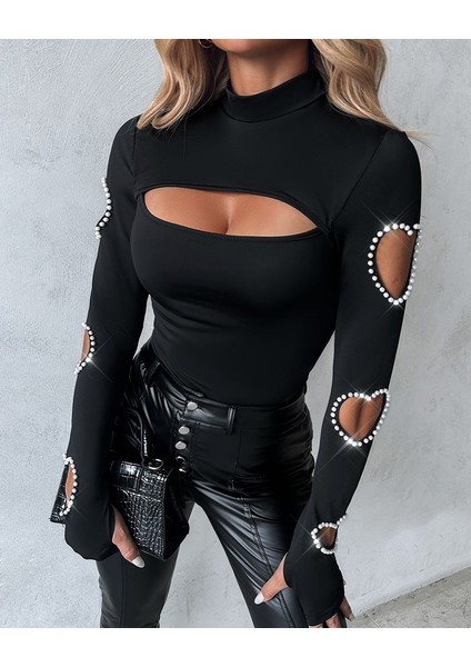 Kadın Uzun Kollu Yarı Balıkçı Yaka Pencere Detaylı Kolları Kalp Desen Taşlı Viskon Bluz