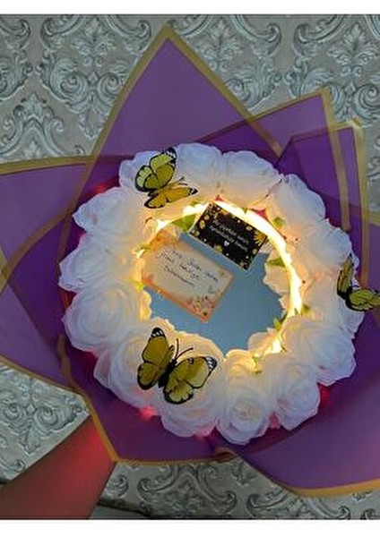 Aynalı Beyaz Gül Buketi modelleri