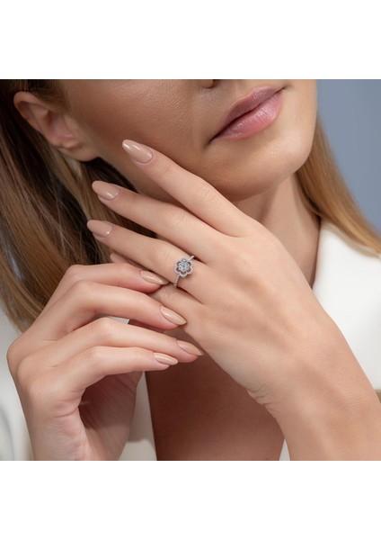 0,48 Karat Fantezi Pırlanta Yüzük modelleri