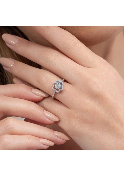 0,48 Karat Fantezi Pırlanta Yüzük fırsatları