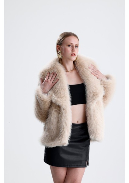 Deri Kemerli Kürk Kaban - Bej indirimleri