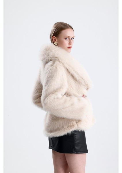 Deri Kemerli Kürk Kaban - Bej