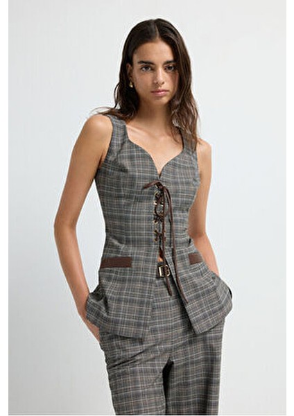 Deri Detaylı Yelek fırsatları