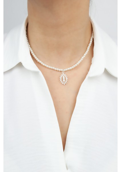 Zirkon Uçlu Inci Kolye