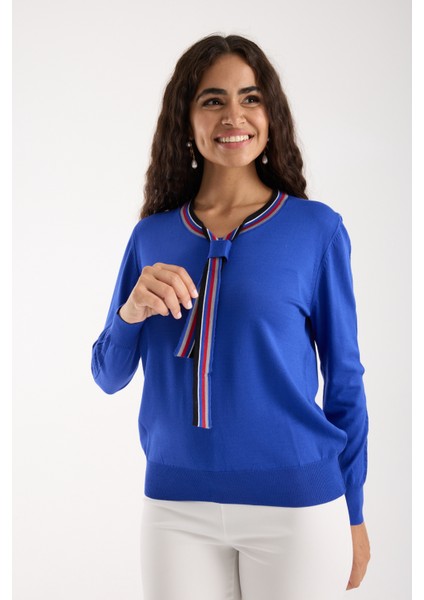 Kadın Saks Mavisi Elit Viskon Kumaş Kontrast Şeritli Bisiklet Yaka Triko Bluz