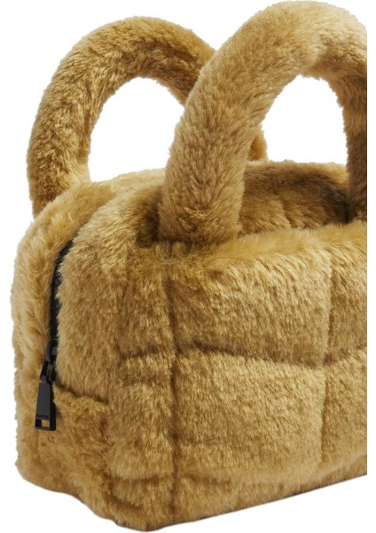 Suni Kürk Çapraz Askılı Çanta modelleri