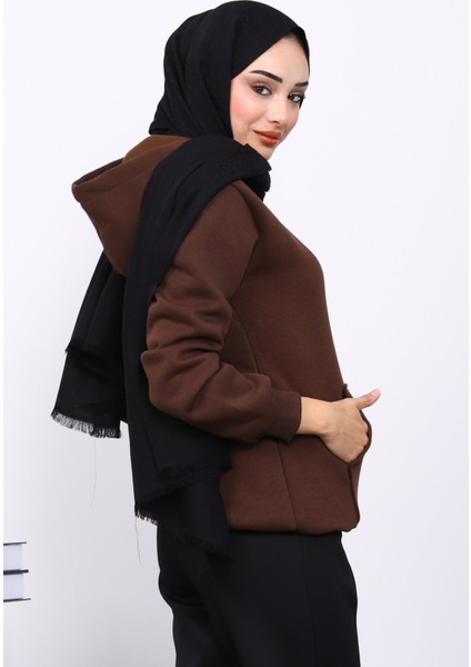 Kahverengi Kanguru Cepli Şardonlu Üç İplik Hırka modelleri