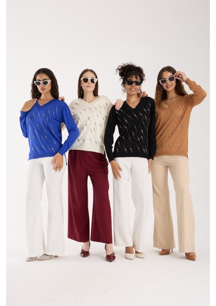 Kadın Siyah Elit Viskon Kumaş Taş Detaylı Sim Biyeli Yan Yırtmaçlı V Yaka Triko Bluz