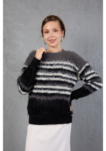 Füme-Siyah Sakal Iplik Çizgili Bisiklet Yaka Triko Kazak fiyatları