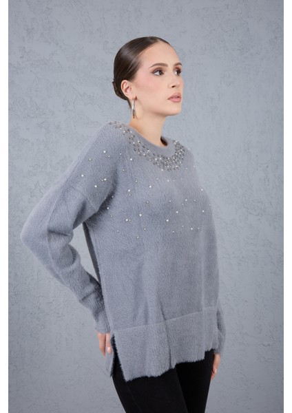 Kadın Gri Sakal Iplik Yan Yırtmaçlı Inci Detaylı Bisiklet Yaka Triko Kazak fiyatları