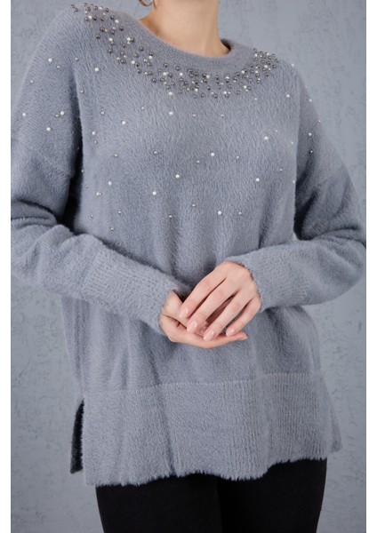 Kadın Gri Sakal Iplik Yan Yırtmaçlı Inci Detaylı Bisiklet Yaka Triko Kazak fırsatları
