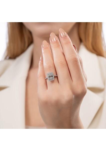 0,78 Karat Kolu Taşlı Baget Pırlanta Yüzük fırsatları