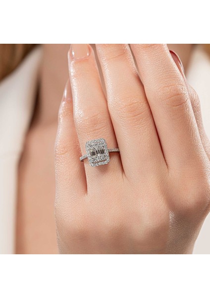 0,78 Karat Kolu Taşlı Baget Pırlanta Yüzük indirimleri