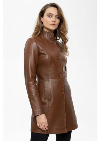 Taba Cara Kısa Düğmeli Dar Fit Kesim Astarlı Kısa Hakiki Kadın Deri Kaban