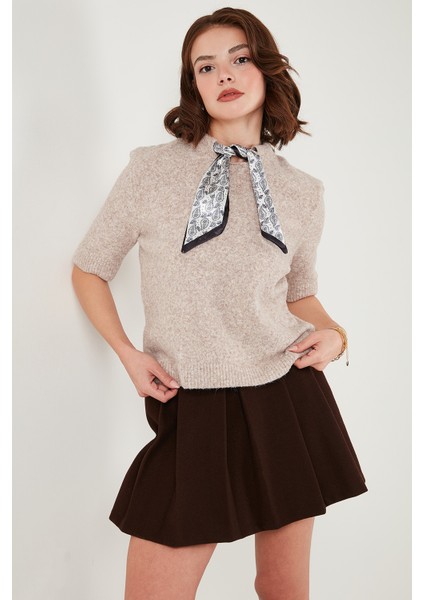 Yün Karışımlı Regular Fit Fularlı Yaka Kısa Kollu Triko Kazak Bayan Kazak 4617023 indirimleri