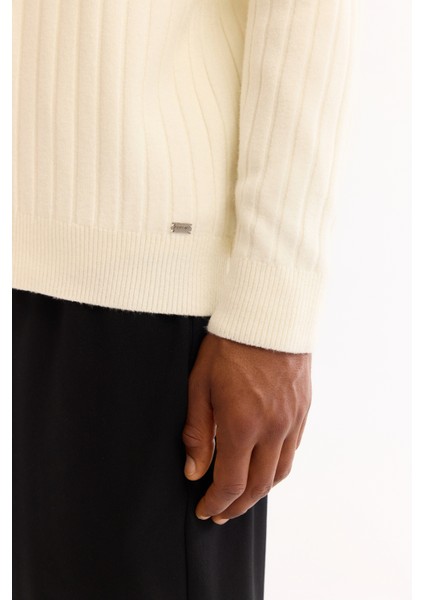 Erkek Ekru Şal Yaka Düğmeli Soft Touch Çizgili Regular Fit Hırka A52Y5042