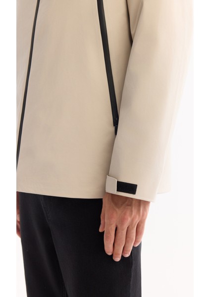 Erkek Bej Kapüşonlu Fonksiyonel Çift Kullanım Suİtici Rüzgar Geçirmez Mevsimlik Mont A52Y6096