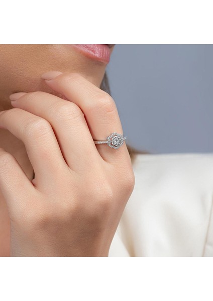 0,38 Karat Fantezi Pırlanta Yüzük fırsatları