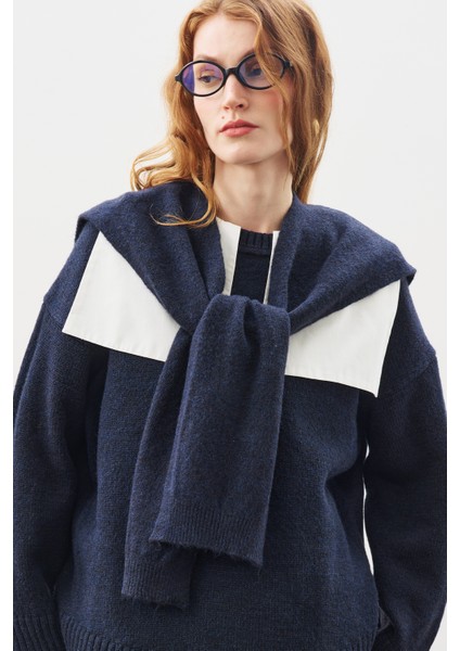 Kare Yaka Bağlamalı Triko Atkı Lacivert fırsatları