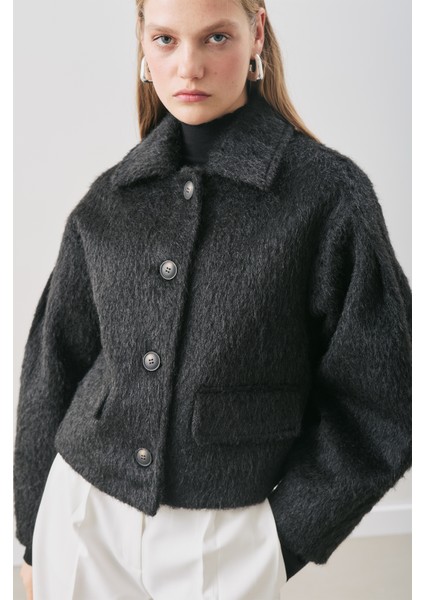 Boucle Kısa Kaban Siyah fırsatları