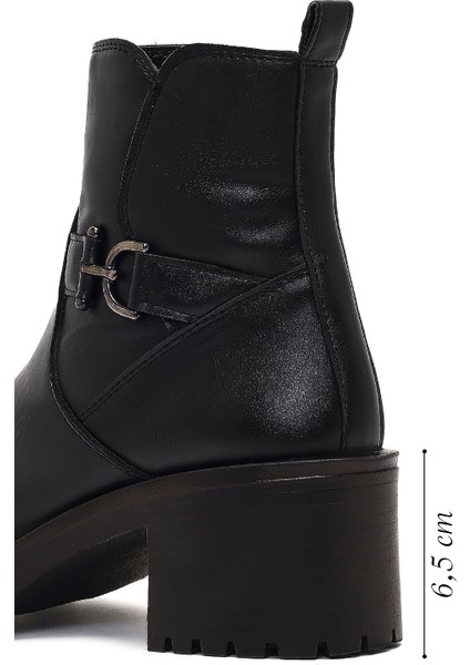 Kadın Siyah Fermuarlı Kalın Topuklu Bot 25WFE251518 fiyatları