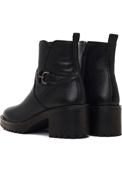 Kadın Siyah Fermuarlı Kalın Topuklu Bot 25WFE251518