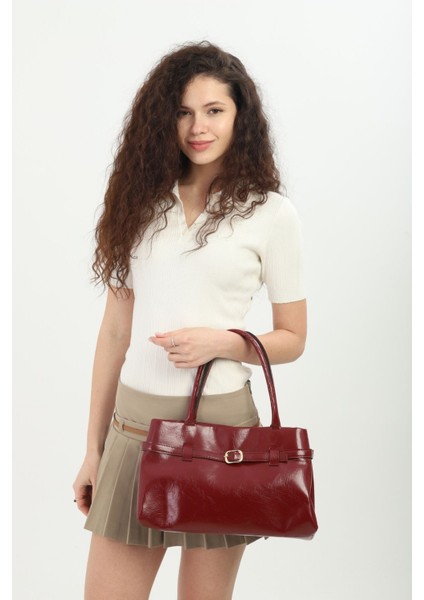 Orijinal Yeni Sezon Büzgülü ve Kemer Detaylı Çıtçıtlı Lüks Yumuşak Deri El Kol ve Omuz Çantası fiyatları