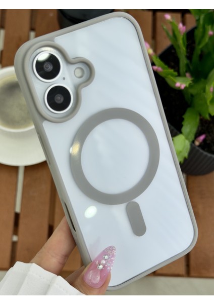 Iphone 17 Uyumlu Magsafe Özellikli Şeffaf Silikon Kılıf