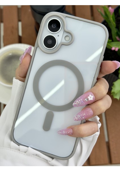Iphone 17 Uyumlu Magsafe Özellikli Şeffaf Silikon Kılıf modelleri