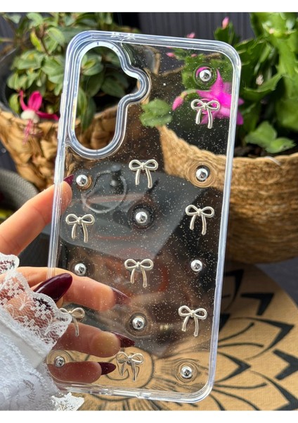 Galaxy A36 5g ve A56 5g Uyumlu Mini Fiyonk Epoksili Oyuncaklı Esnek Silikon Kılıf modelleri