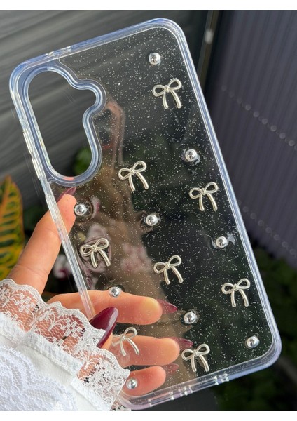 Galaxy A36 5g ve A56 5g Uyumlu Mini Fiyonk Epoksili Oyuncaklı Esnek Silikon Kılıf fırsatları