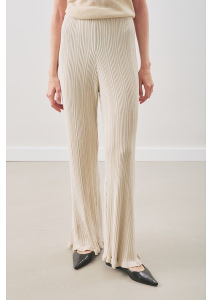 Volanlı Lastik Örgü Pantolon Bej modelleri