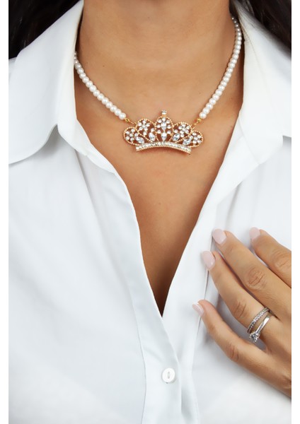 Zirkon Taşlı Taç Figürlü Cam Inci Kolye