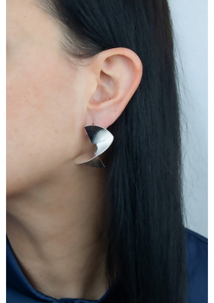 Asimetrik Tasarım Küpe fiyatları