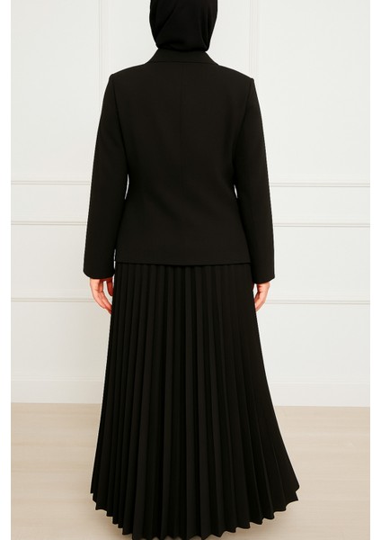 Iki Düğmeli Ceketli Piliseli Etekli Takım modelleri