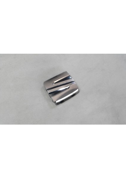 Seat Leon Mk3 5f 2017-2020 Ön Panjur Arması