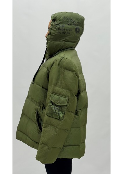 Büyük Beden Kapüşonlu Yazılı Kadın Şişme Mont modelleri