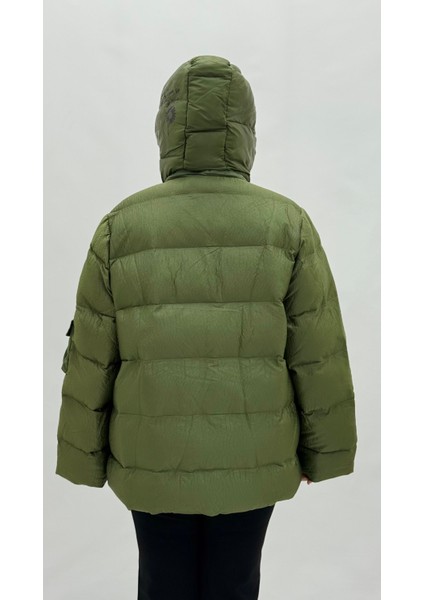 Büyük Beden Kapüşonlu Yazılı Kadın Şişme Mont fırsatları