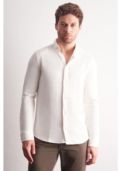 Beyaz Smart Düğmeli Yaka Uzun Kol Cepsiz Slim Fit Casual Gömlek 1004255167 modelleri