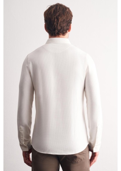 Beyaz Smart Düğmeli Yaka Uzun Kol Cepsiz Slim Fit Casual Gömlek 1004255167 indirimleri