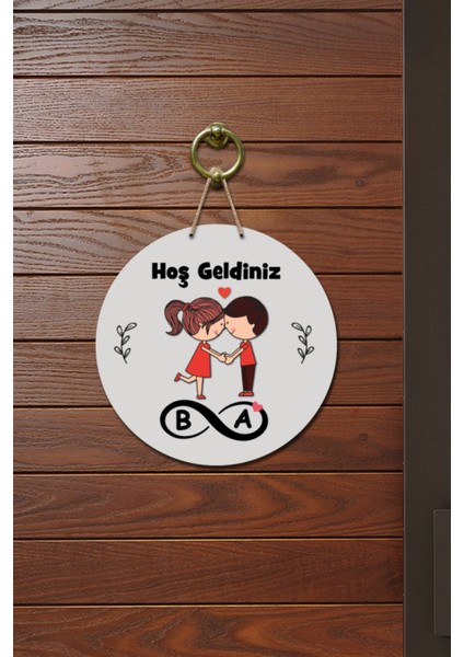 Kapı Süsü Aşık Çift Hoş Geldiniz Ahşap Baskı Kişiye Özel Tasarım